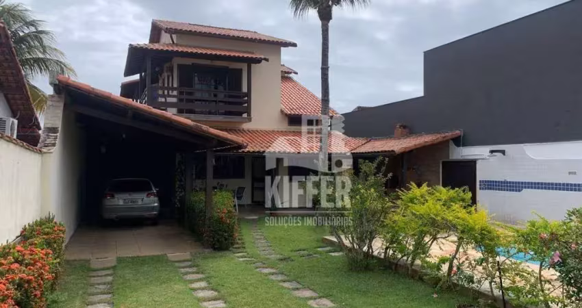 Casa a venda mobiliada 4 quartos 2 suítes piscina churrasqueira próximo a praia