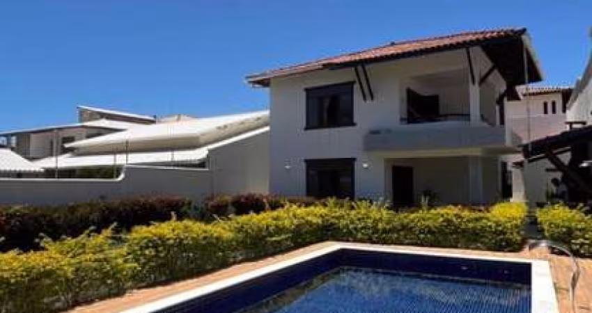 CASA EM ALAMEDA FECHADA COM PISCINA EM VILAS, PRÓXIMO PRAIA