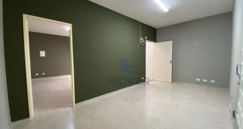 Sala comercial no Centro de Suzano/SP; 40 m²; 2 salas; área de serviço; 1 banheiro.