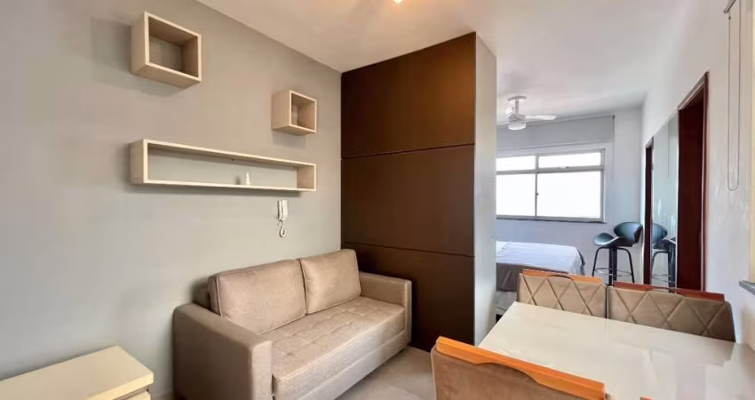 Px Metrô, apto 01 qto, sala, cozinha, área serviço e 1 garagem livre