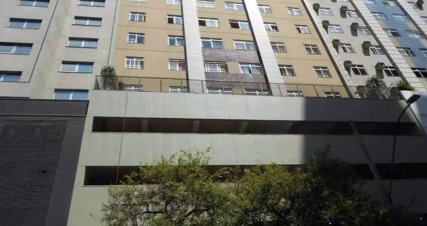 Apto 2 qtos, suíte, 1 vaga, andar alto, prédio com pilotis.