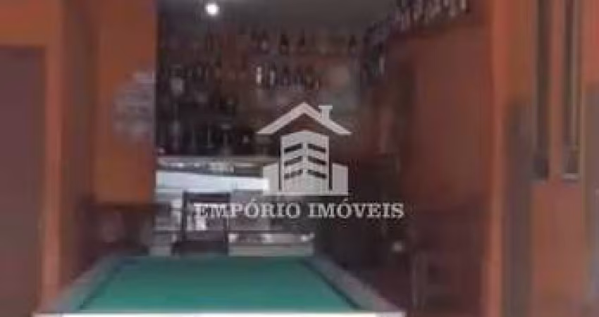 VENDE-SE  CASA  COM PONTO COMERCIAL  CID. TIRADENTES