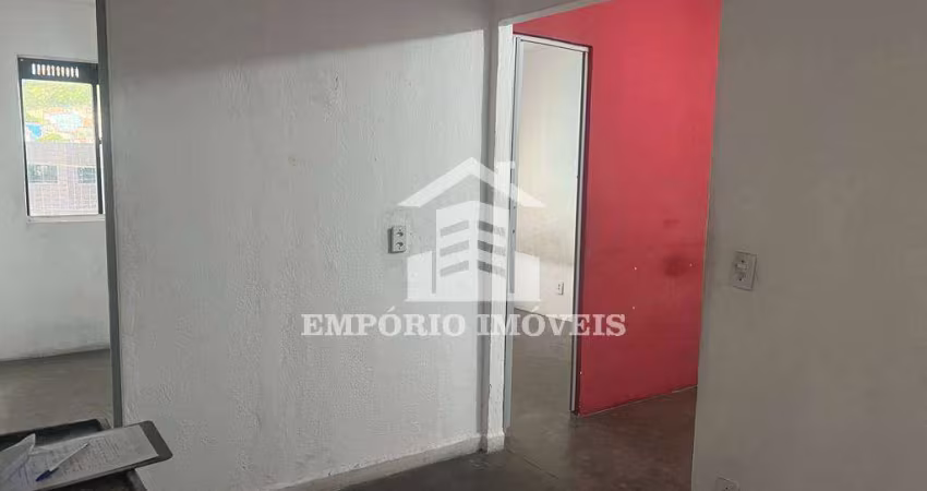 APARTAMENTO COM TRÊS DORMITÓRIOS NA AVENIDA LEANDRO