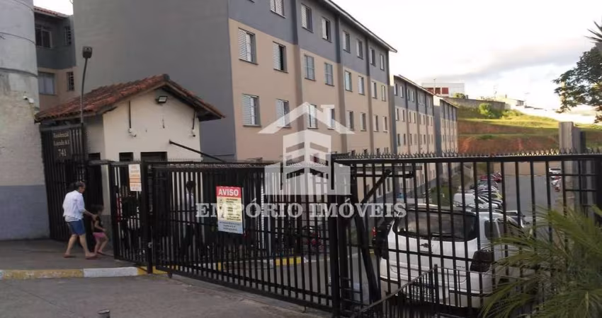 Apartamento com 02 dormitórios em Guaianazes