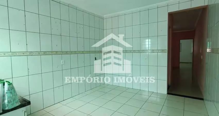 Casa com 3 cômodos em jardim perola com  vaga de garagem para 2 carros
