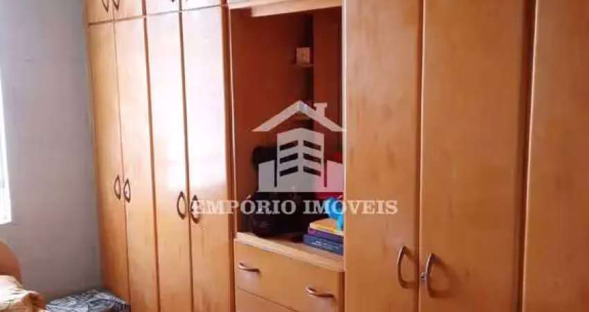 Vende se apartamento com dois dormitórios em tiradentes.
