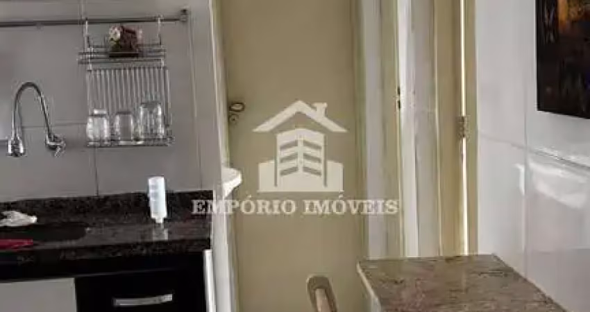 Vende-se apartamento com dois dormitórios e garagem fechada.