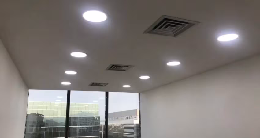 Centro comercial para aluguel possui 21 metros quadrados em jacarepaguá - rio de janeiro - rj