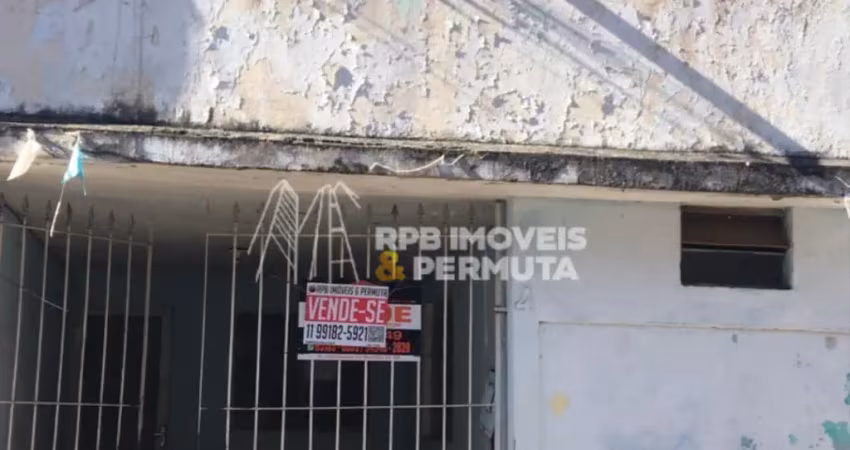 Sobrado a venda com 3 dormitórios e 1 vaga de garagem