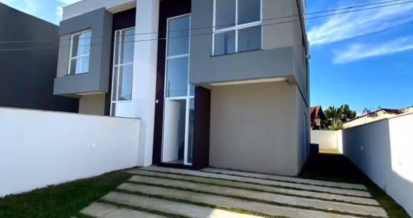 Lindo sobrado à 350 m da praia em são francisco do sul