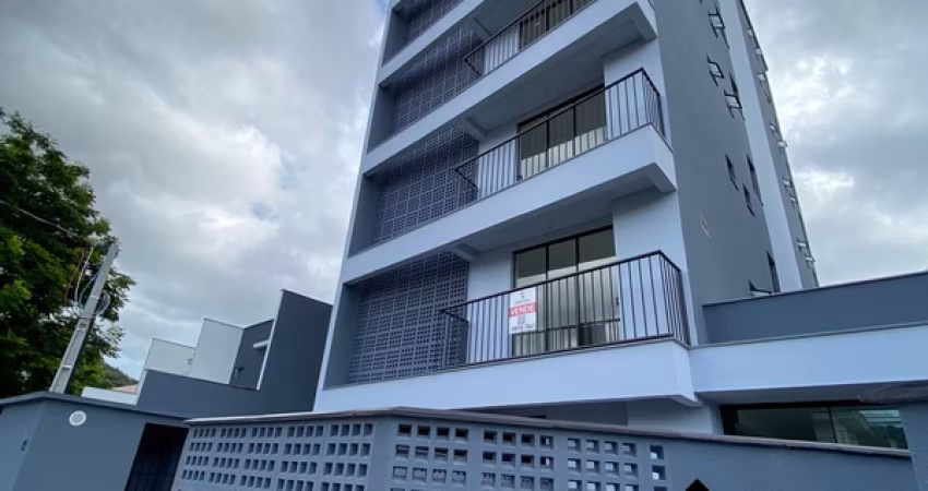 Lindo apartamento com suite no Saguacu