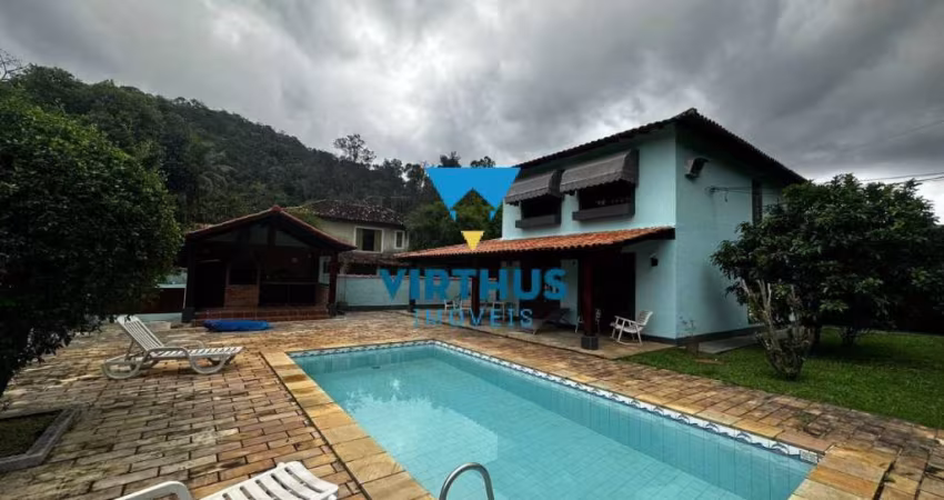 Taquara - Casa em Condomínio 3 quartos 500m2 - Piscina e churrasqueira