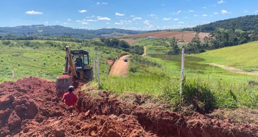 Terreno à Venda com Fácil Acesso à Rodovia