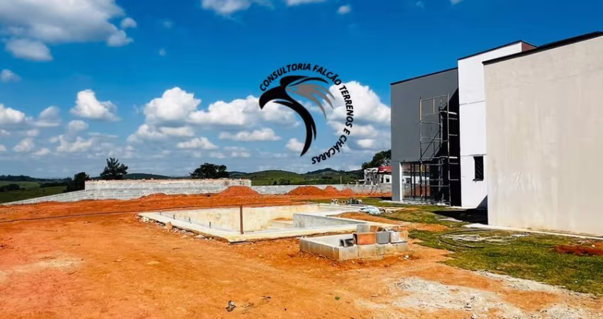 Oportunidade Única: Terreno Plano e Pronto para Construir