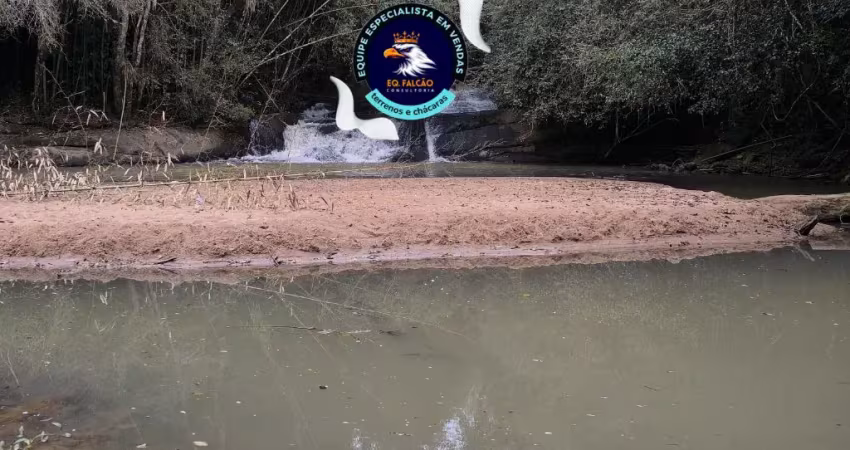 Terreno à venda na Estrada Municipal da Cachoeira, 5987, Caucaia do Alto, Cotia