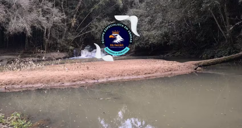 Terreno à venda na Estrada Municipal da Cachoeira, 4322, Caucaia do Alto, Cotia