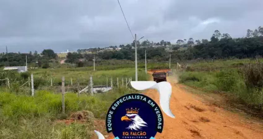 He garanta um terreno lindo para a sua casa de campo!