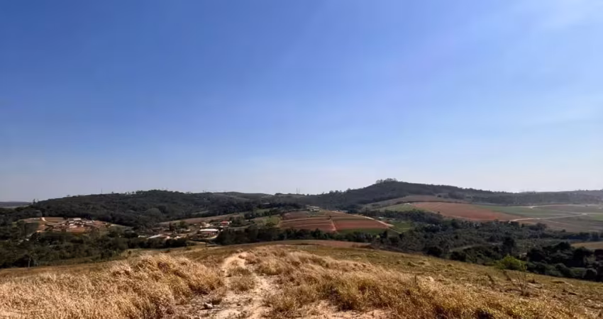 Terreno plano de qualidade, traga sua familia,aceitamos veiculos.
