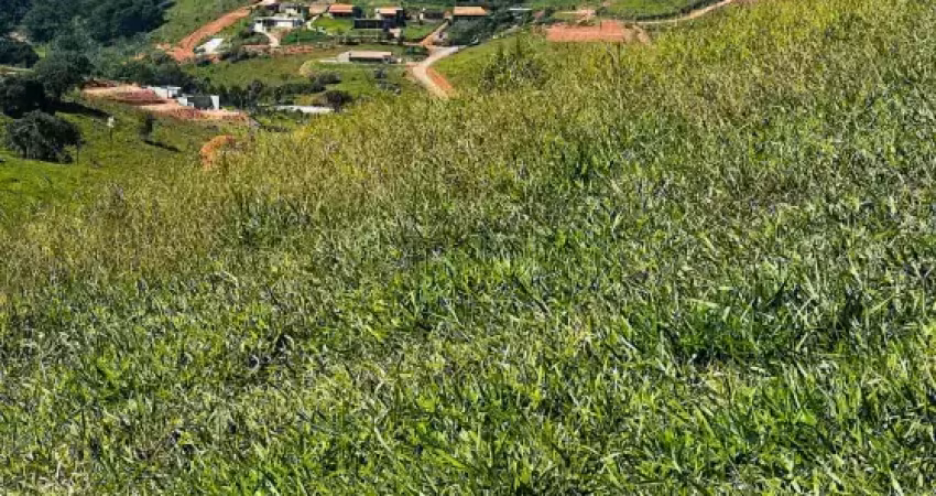 He conquiste o seu lote e construa a casa de campo dos seus sonhos!