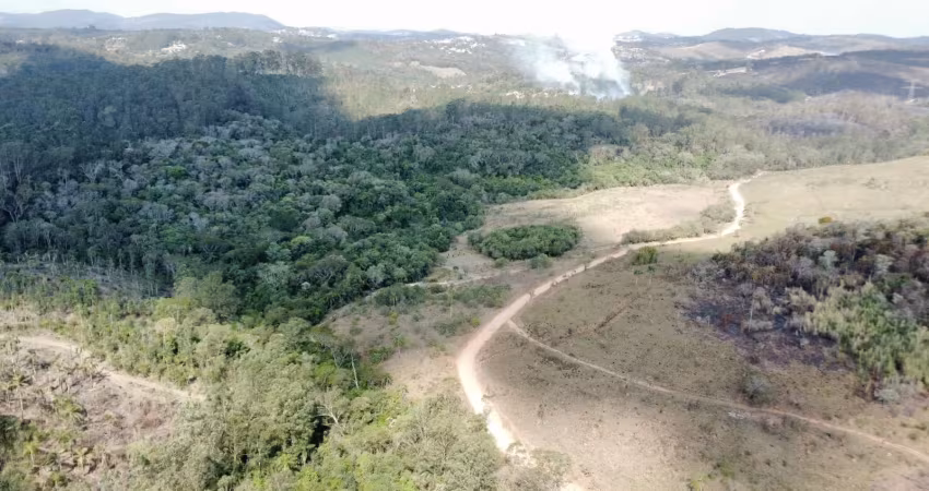Terreno em condomínio fechado à venda na Rua Garimpos, 224, Jardim Imperial, Atibaia