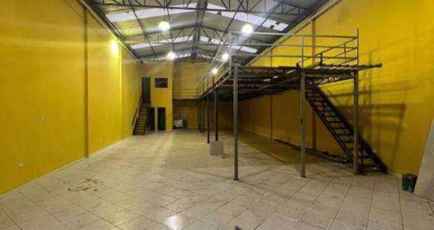 Galpão para alugar, 230 m² por R$ 6.000,00/mês - Vila Nova Curuçá - São Paulo/SP