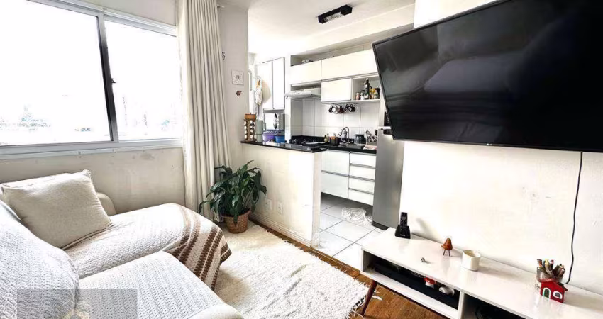 Apartamento com 2 dormitórios à venda, 45 m² por R$ 326.000 - Tatuapé - São Paulo/SP
