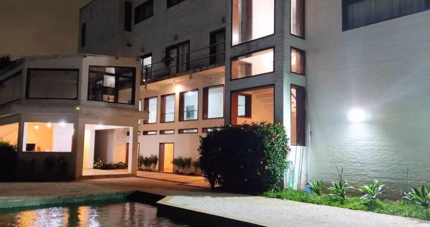 MANSÃO TAMBORÉ 1 AVENIDA ANDRADINA / LINDA / MODERNA / LAZER COM QUADRAS.