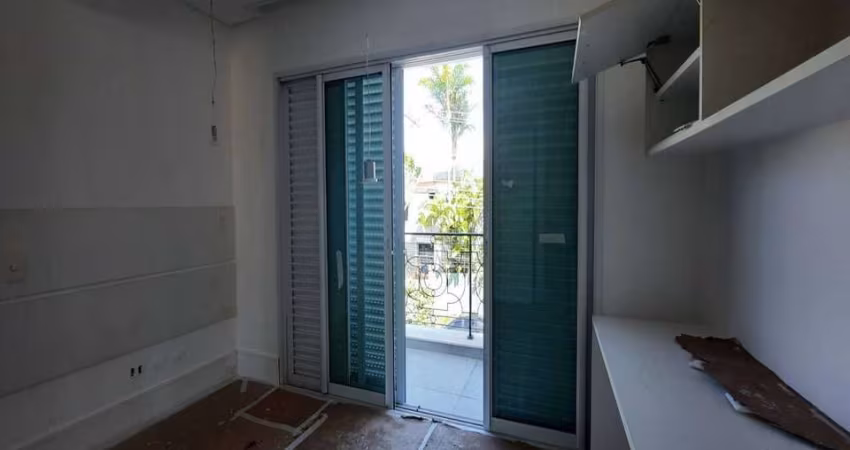 CASA MELVILLE PARA LOCAÇÃO / COM ELEVADOR/ REFORMADA/ LINDA MARAVILHOSA