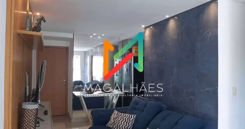 Aluga-se apartamento reformado no edf. cyro vieira - candeias