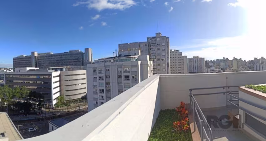 Grande OPORTUNIDADE!! Lindo Apartamento, com amplo Garden privado!!!&lt;BR&gt;Sua localização privilegiada, é com certeza um diferencial de destaque deste imóvel&lt;BR&gt;     &lt;BR&gt;Esta unidade d