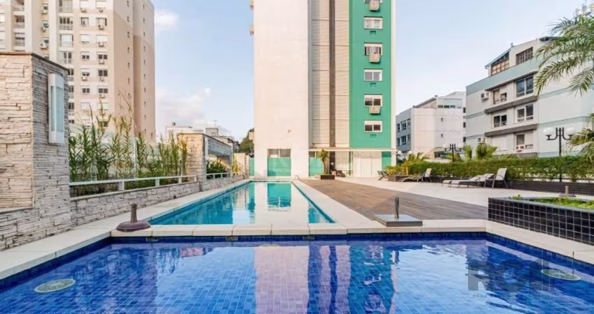 Excelente apartamento de 2 dormitórios sendo 1 suite. 87m², 2 vagas&lt;BR&gt; &lt;BR&gt;Ficam todos os móveis sob medida da cozinha e banheiros.&lt;BR&gt;Tem junker instalado e  espera para ar condici