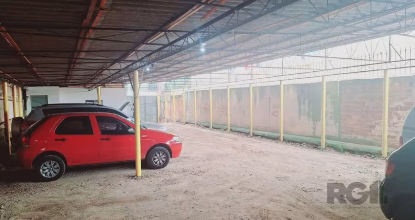 Um terreno de 270 m² medindo 9,90m²de frente e 27m² de fundos,  hoje sendo utilizado como estacionamento  que comporta hoje umas 10 a 12 vagas já com clientes ativos.     &lt;BR&gt;  &lt;BR&gt;Portão 