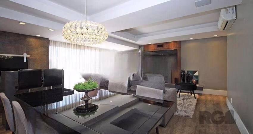 Apartamento semi mobiliado à venda no Bairro Jardim Europa, com 03 suítes, sendo 01 máster,  living espaçoso com 02 ambientes, lareira, e uma sacada com churrasqueira, 2 vagas.  Possui lavabo, banheir