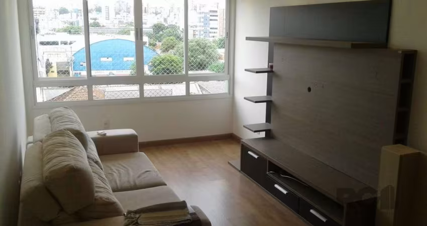 Apartamento mobiliado de 2 (dois) dormitórios, no bairro Rio Branco. Living para dois ambientes com sofá, painel e Split. Dormitórios mobiliados. Banheiro com box. Cozinha mobiliada com churrasqueira.