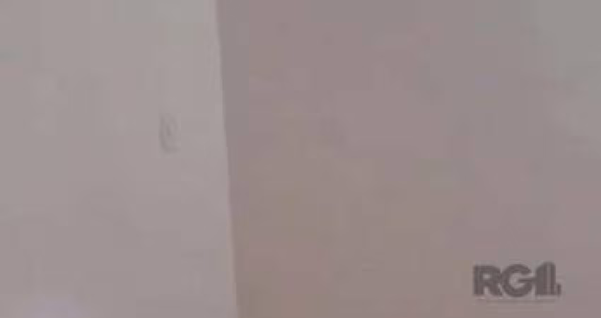 Apartamento com 2 quartos, suíte, sacada, churrasqueira, vaga de garagem, no bairro Camaquã, Porto Alegre/RS&lt;BR&gt;&lt;BR&gt;Apartamento com 2 dormitórios , sendo 1 suíte , ideal para quem busca co