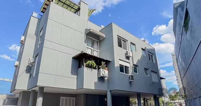 Apartamento 2 dormitórios, banheiro social, sala com dois ambientes com lareira para os dias de frio da capital e sacada fechada com churrasqueira, proporcionando belos momentos de convivência em famí