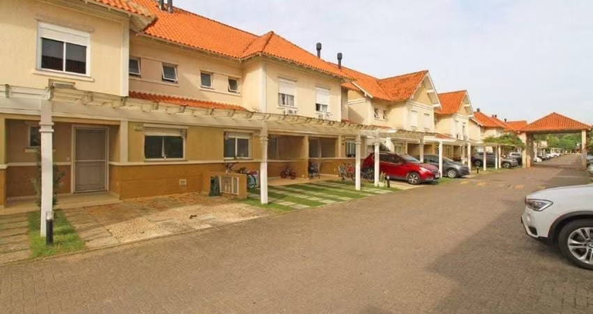 Vende-se linda casa semi mobiliada em ótimo condomínio, distribuída em 3 dormitórios com closet o sendo 1 suíte. Casa ampla, bem distribuída, com lindo lavabo, cozinha toda mobiliada. Pátio ensolarado