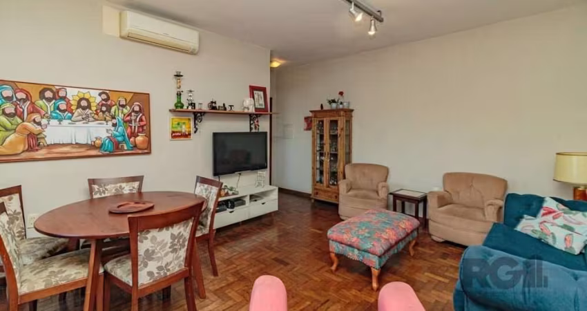 Morar no coração do Bairro Azenha, próximo a rede bancária, comércio diversificado, mercados, farmácias, estacionamentos, Escolas Infantis, Colégios, padarias e ter a facilidade de locomoção por trans