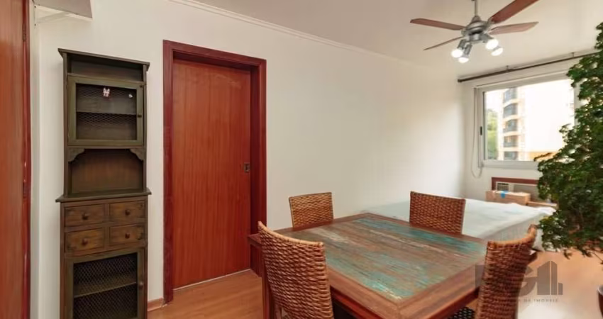À venda no charmoso bairro de Mont'Serrat em Porto Alegre, este apartamento residencial de 55 m² está um ótimo preço e em boas condições, esperando por você! Localizado na Rua Anita Garibaldi, 215, pr