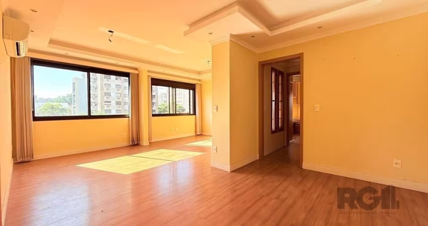 Descubra o seu novo lar no Condomínio Design! Se você busca sofisticação, conforto e uma localização estratégica no Bairro Menino Deus, este apartamento é para você! Com 70m² privativos, 1 suíte mais 