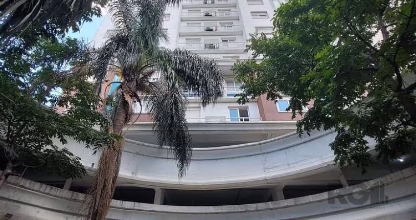 BAIXOU O PREÇO! Procurando um cantinho todo seu, no coração da Cidade Baixa, em Porto Alegre? Este apartamento à venda é a sua cara! Com 1 dormitório, 1 banheiro, área privativa de 44.61m2, ele é perf