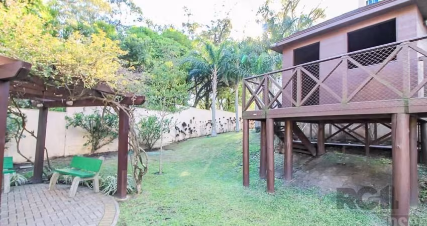 Esse apartamento de 2 dormitórios é uma ótima opção! Com sala, cozinha, área de serviço e banheiro social, ele oferece um espaço confortável para morar. Além disso, a presença de 1 vaga de garagem é u