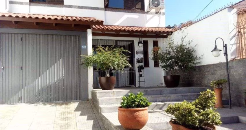 Casa para Venda - 240m², 3 dormitórios, sendo 1 suites, 3 vagas - São Sebastião
