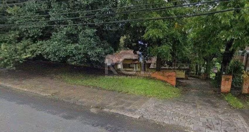 Casa para Venda - 450m², 5 dormitórios, sendo 1 suites, Glória