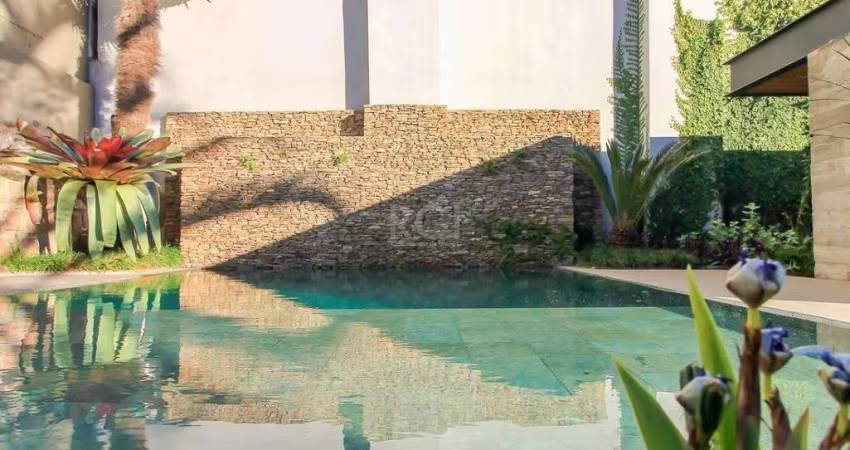 Casa para Venda - 238m², 3 dormitórios, sendo 3 suites, 6 vagas - Três Figueiras