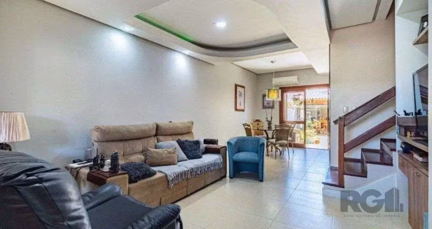 Casa com 3 quartos à venda na Rua Stephan Zweig, --, Cavalhada, Porto Alegre