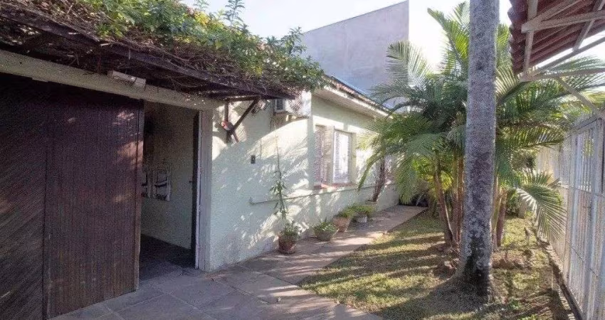 Casa de 3 dormitórios no bairro Santa Maria Goretti