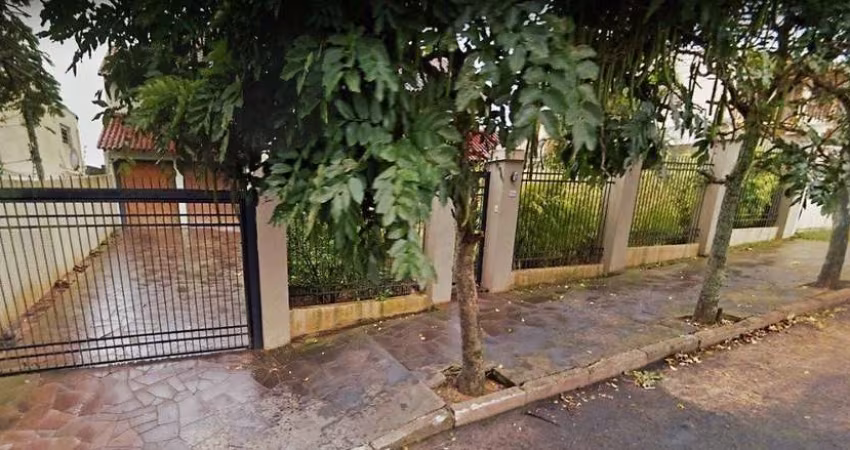 Casa para Venda - 432m², 3 dormitórios, 1 vaga - Tristeza