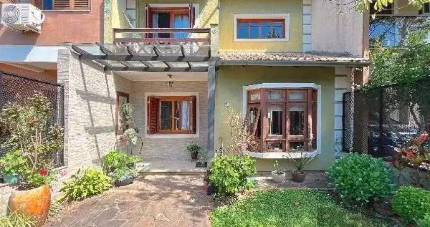 Casa em porto alegre, no bairro hípica, com 3 dormitório(s), e 2 banheiros, à venda.