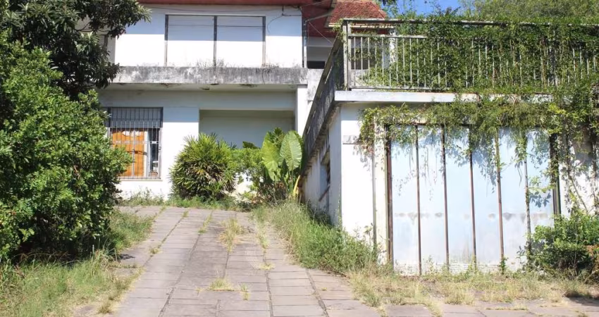 Imponente casa na Vila Assunção